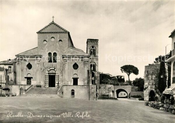 Ravello Duomo e ingresso Villa Rufolo Kathedral