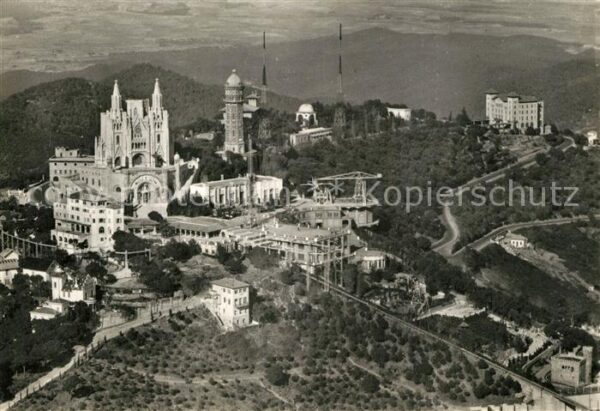 Barcelona Cataluna Tibidabo Vergnügungspark Fliegeraufnahm