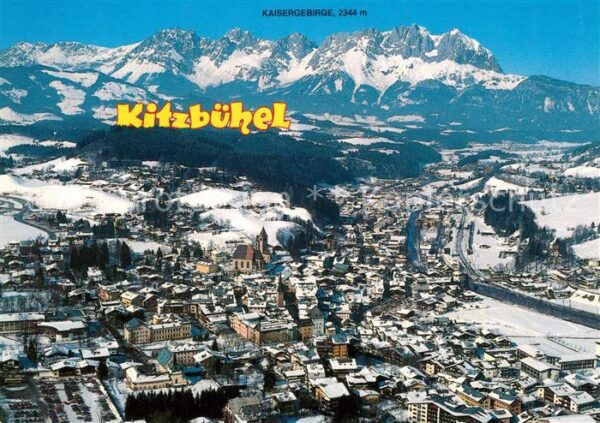 Kitzbuehel Tirol Panorama Schizentrum mit Kaisergebirge
