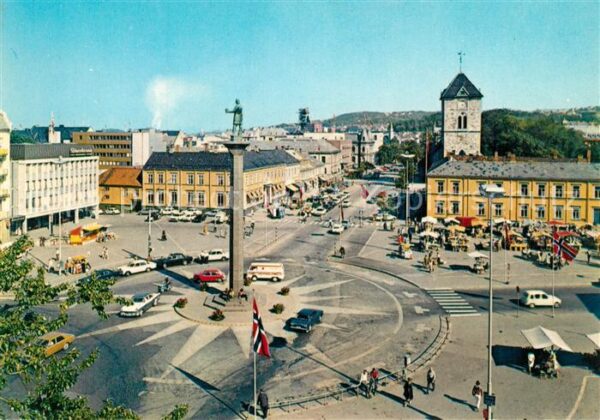 Trondheim Marktplatz Statue Olav Tryggvasson