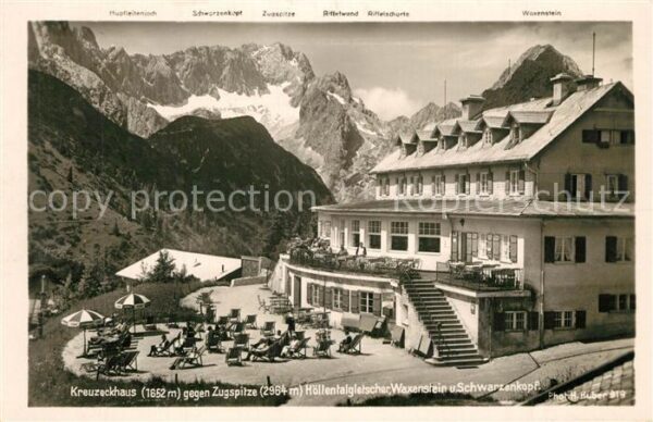 Kreuzeckhaus mit Zugspitze Höllentalgletscher Waxens