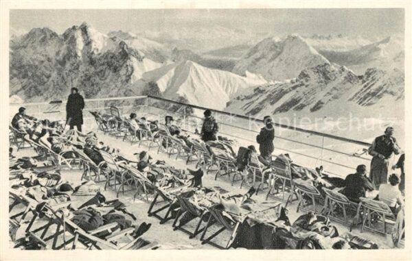 Zugspitze Terrasse des Hotels Schneefernerhaus Wi