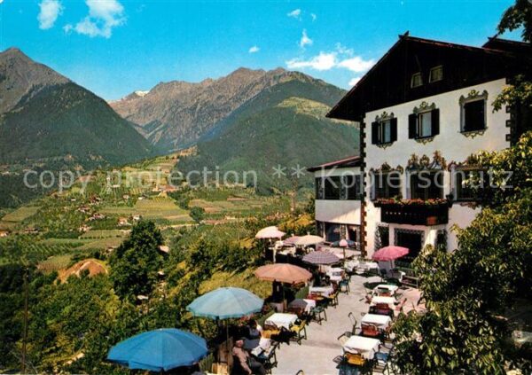 Schenna Meran Schlosswirt Terrasse