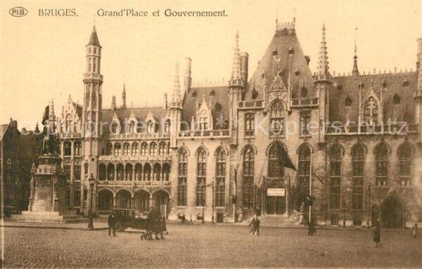 Bruges BRUGGE Belgie Grand_ Place et Gouvernement Monument