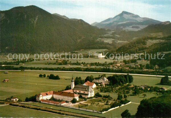 Reisach Kaernten Karmelitenkloster mit Passionsspielhaus