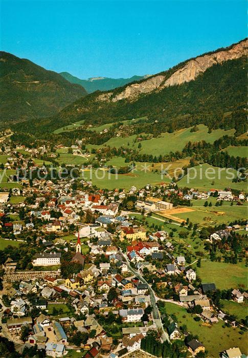 Bad Goisern Salzkammergut gegen Ewige Wand Fliegeraufnahme
