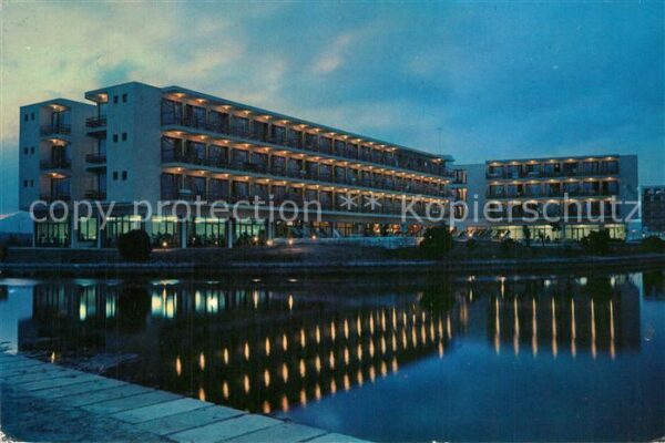Puerto Alcudia Mallorca Hotel Boccaccio am Abend Wasserspiegelu