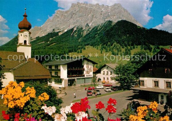 Ehrwald Tirol Hotel Sonnenspitze Blumen Blick zur Kir