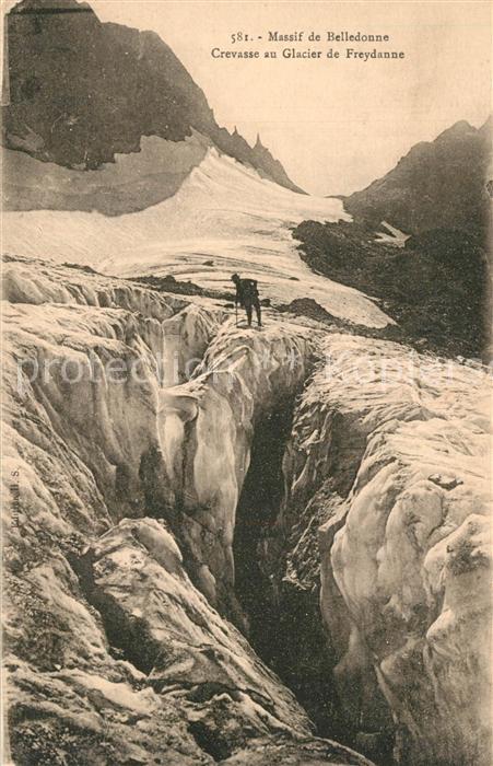 Gletscher Massif de Belledonne Crevasse au Glacie