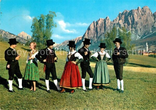 Trachten Italien Dolomiti Cortina d_Ampezzo