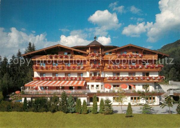 Alpendorf St Johann Hotel Zinnkrügl