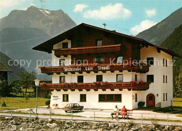 Mayrhofen Zillertal Gästehaus Cafe Traudl Weinstube Zillert