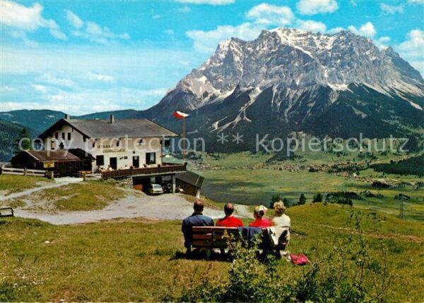 Lermoos Tirol Restaurant Gschwandtkreuz mit Zugspitze