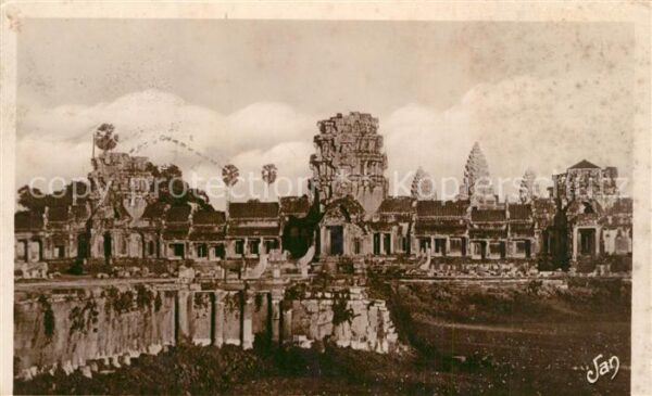 Cambodge Angkor Vat Terrasse d Acces
