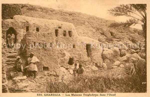 Ghardaia Les Maisons Troglodytes dans l'Oued