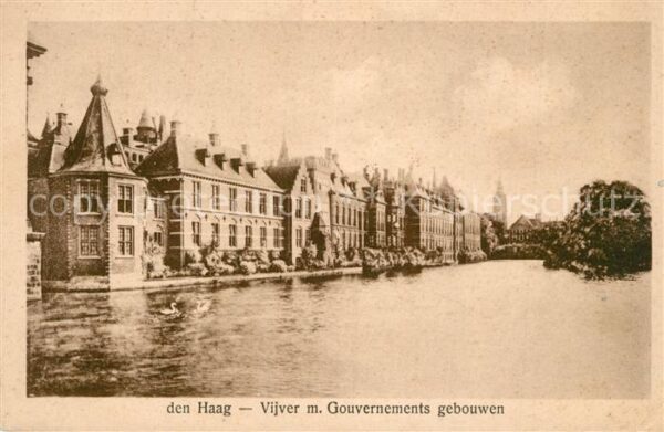 Den Haag Vijver met Gouvernements gebouwen
