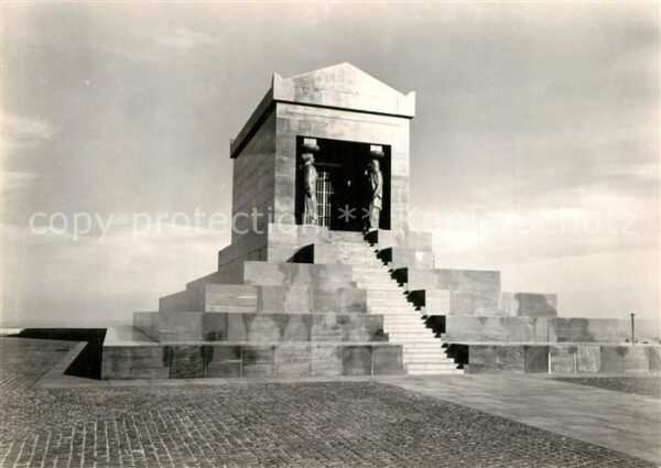 Beograd Belgrad Avala Monument au soldat inconnue