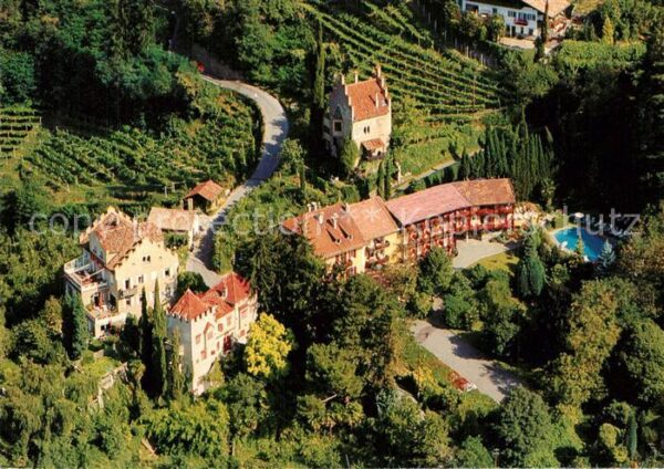 Dorf Tirol Hotel Thurnergut Fliegeraufnahme