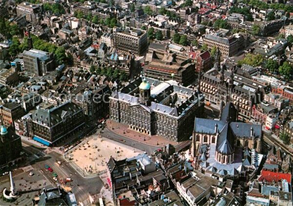 Amsterdam Niederlande Panorama met Kon. Paleis en Nieuwe Kerk