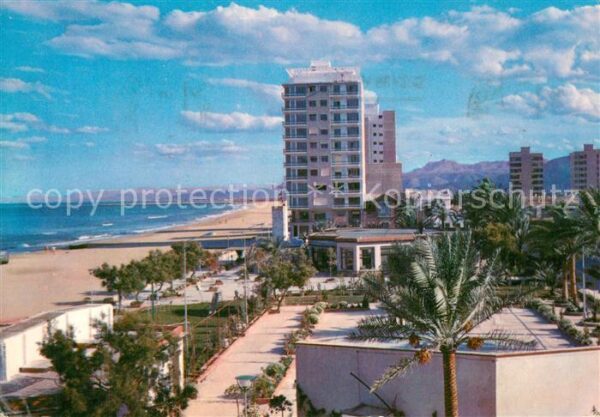 Cullera Valenciana Plaza Victoria y Playa San Antonio Hote