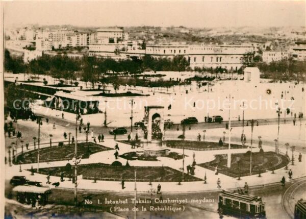 Istanbul Constantinopel Taksim Cumhurriyet meydani Place de la