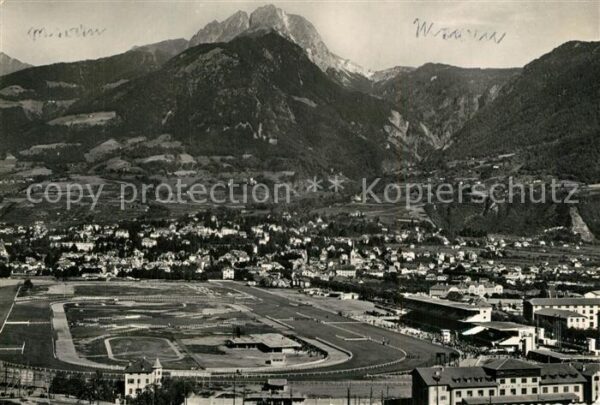 Merano Meran Fliegeraufnahme Rennplatz