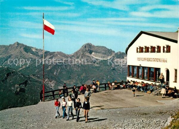 Lech Vorarlberg Rüfikopfbahn Bergstation mit Braunarlsp