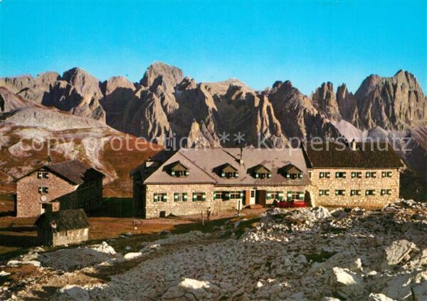 Schlernhaeuser mit Rosengarten