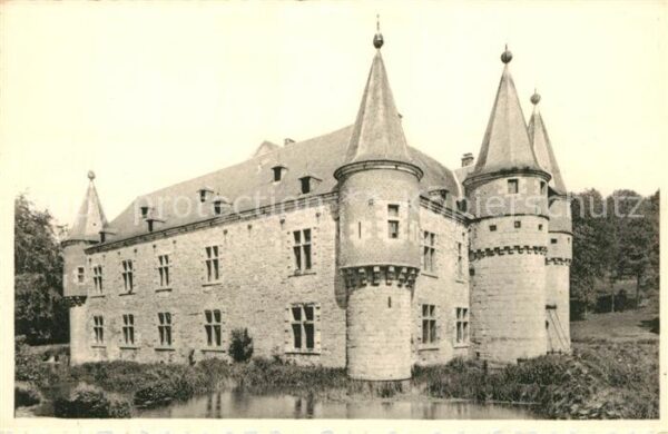 Spontin sur Bocq Chateau feodal