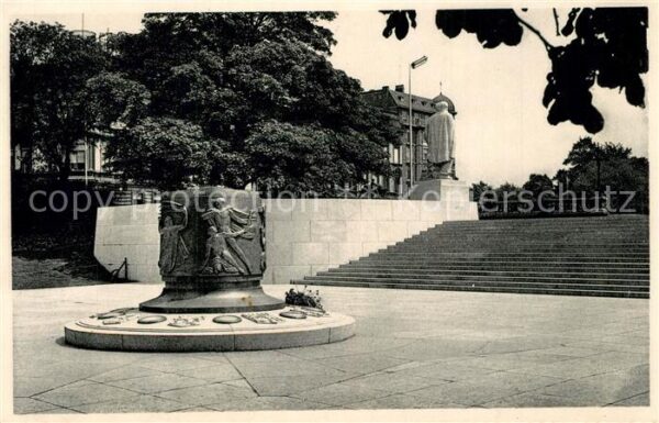 Liege Luettich Monument National a la Resistance