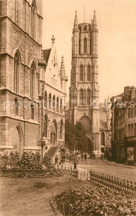 Gand Belgien Entree du Beffroi et Eglise St Bavon