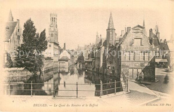 Bruges BRUGGE Belgie Le Quai du Rosaire et le Beffroi