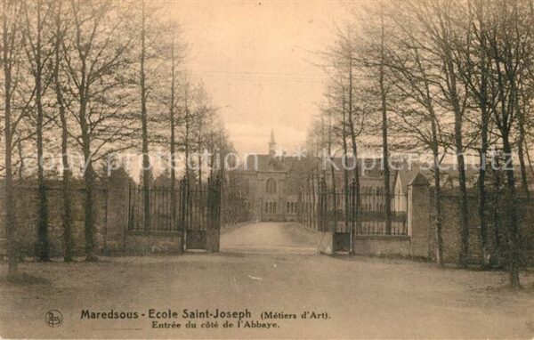 Maredsous Ecole Saint Joseph Entrée du côté de l'
