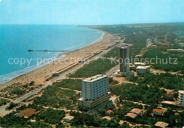 Lignano Pineta Hotels Ferienanlagen Strand Fliegeraufn