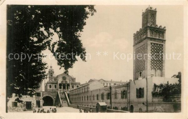 Oran Algerie La Mosquee et l’Eglise Saint Louis
