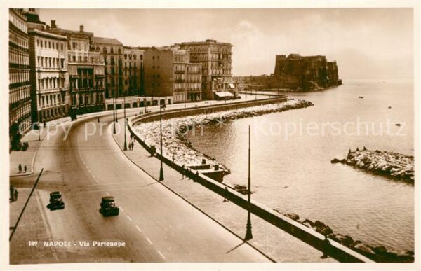Napoli Neapel Via Partenope