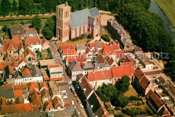 Elburg NH Kerk met omgeving in vogelvlucht