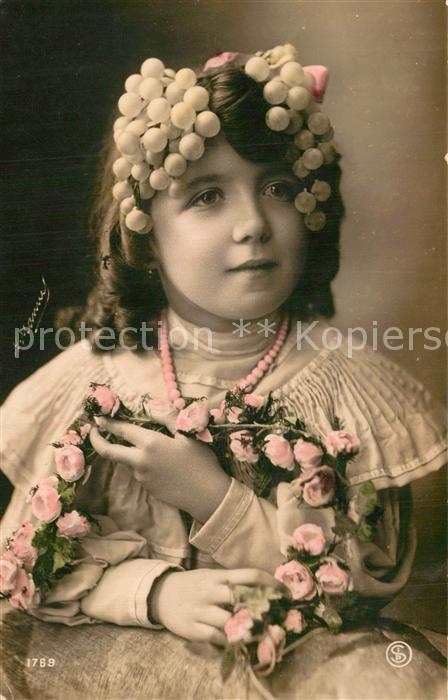 Foto SIP Nr. 1769 Kind M?dchen Rosen Perlenkette