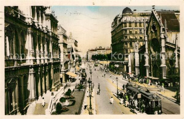 Strassenbahn Lyon Place des Cordellers Eglise St-Bon