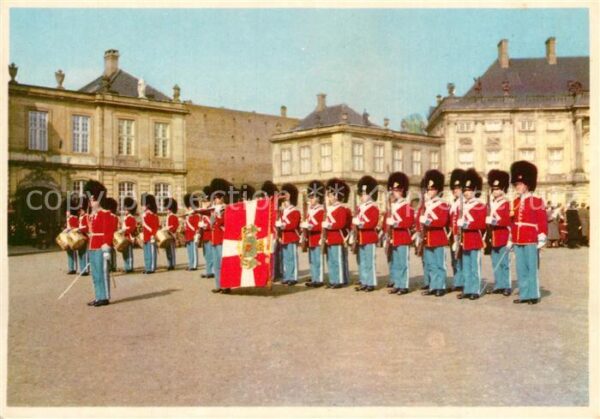Leibgarde Wache Kobenhavn Vagtparaden pa Amalienborg