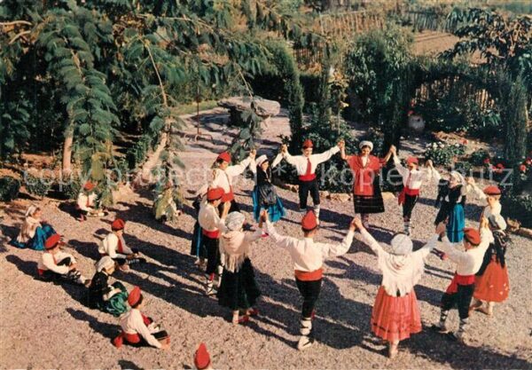 Tanz Taenzer Roussillon Danse folklorique Sardane
