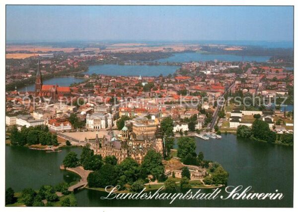 Schwerin Mecklenburg Fliegeraufnahme mit Altstadt Schloss St