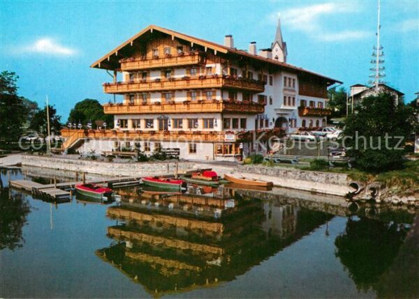 Seebruck Chiemsee Hotel Cafe Wassermann am See Anleger