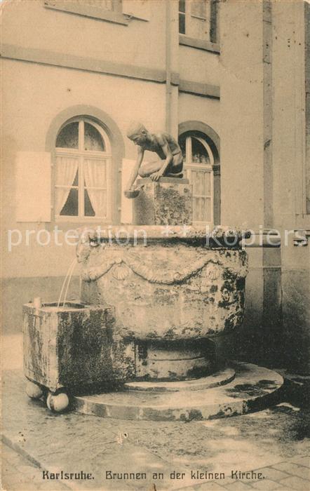 Karlsruhe Baden Brunnen an der kleinen Kirche
