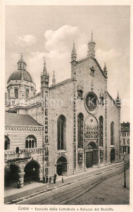 Como Lago di Como Facciata della Cattedrale e Palazzo del