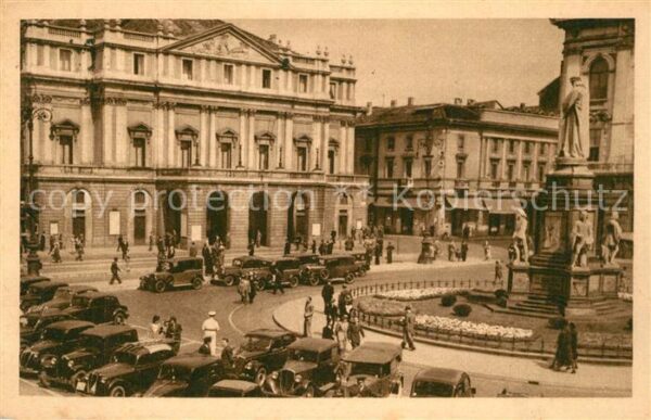 Milano Piazza e Teatro alla Scala