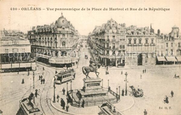 Strassenbahn Orleans Place du Martroi Rue de la Repu