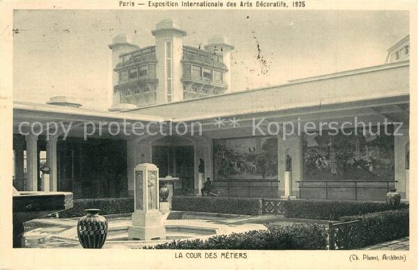 Exposition Arts Decoratifs Paris 1925 Cour des Metiers
