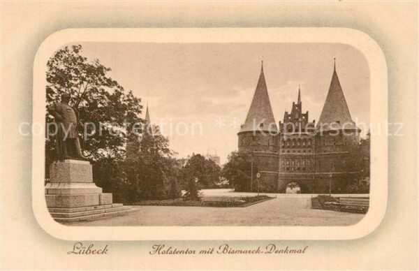 L?beck Holstentor Bismarck-Denkmal