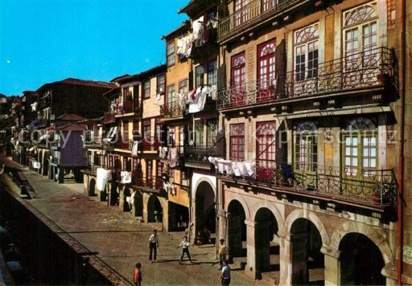 Porto Portugal Porto tipico Rua de Miragaia